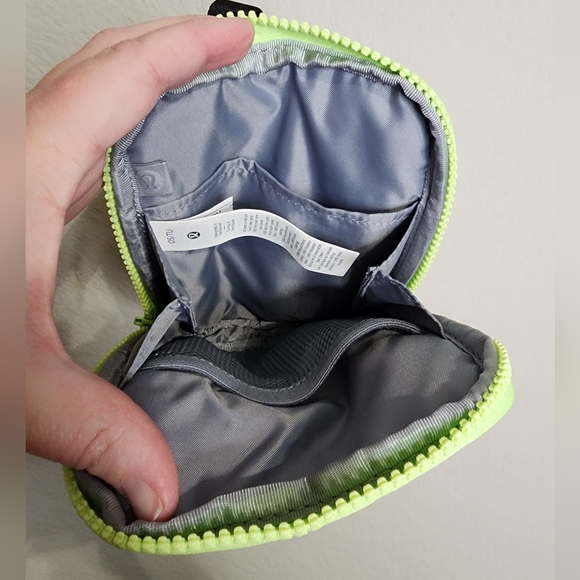 Lululemon Wasy Access Crossbody gray colorblock lime green zipper NWT - Picture 5 of 7